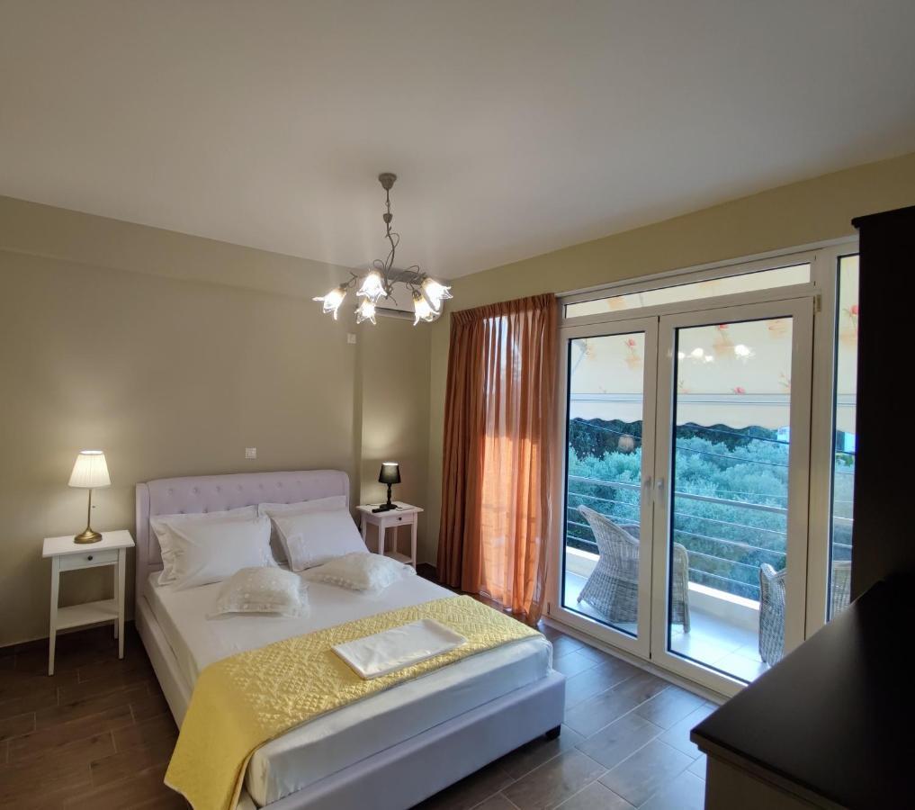 The Bright House A Two-Storey Maisonette In Loutraki Экстерьер фото
